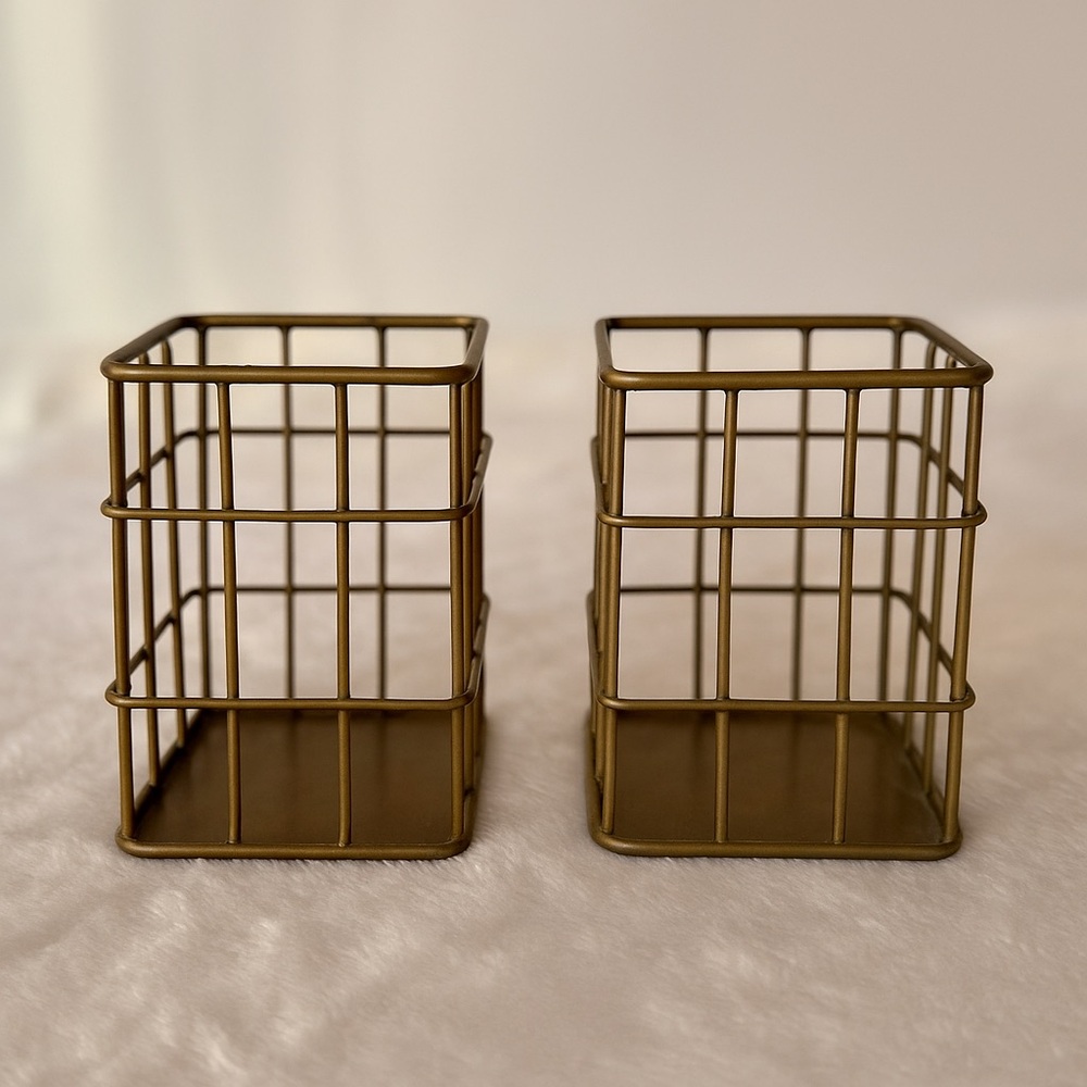 Gold Metal Wire Pencil Holders